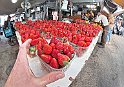 na targu można znaleźć rozsądne ceny produktów, w normalnych sklepach ala Żabka np. AM-PM ceny są rzeczywiście zawrotne, np. 20 zł za 1 kg bananów